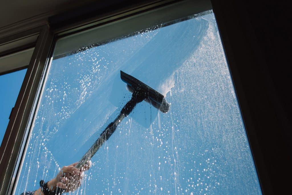 how to clean house windows outside